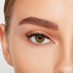 Ardell Baby Demi Wispies Lashes (with DUO Glue) - Model Shot